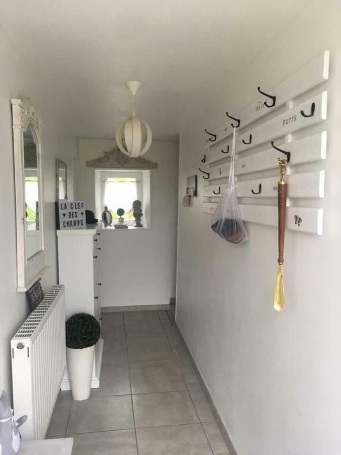 Chambres D'Hotes La Clef Des Champs Montpinchon Экстерьер фото
